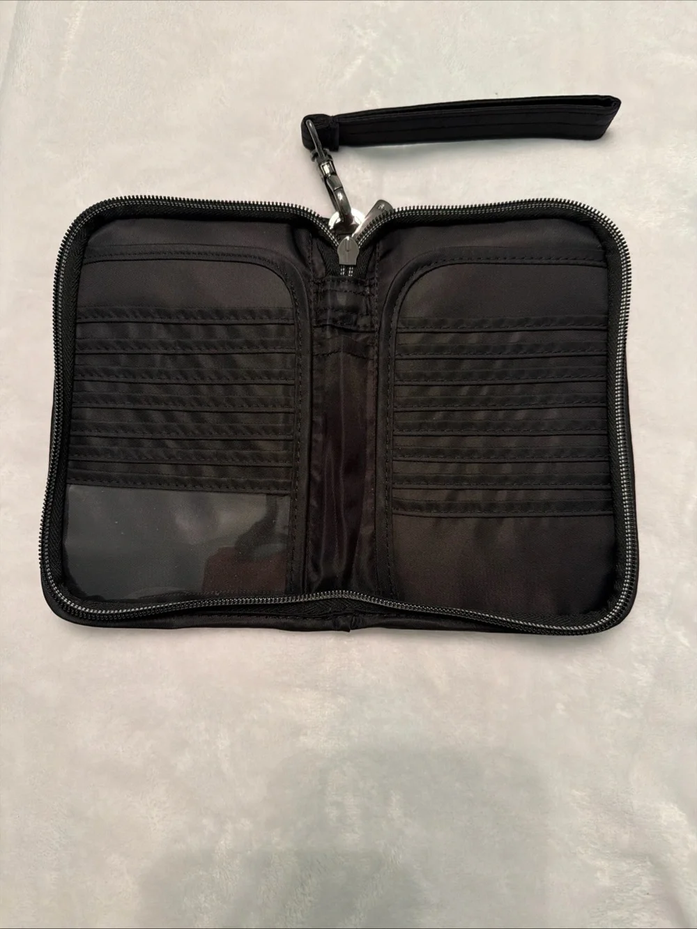 Lug Tandem Zip SE  RFID Wallet